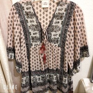 KNOX ROSE floral sheer Top Size: M